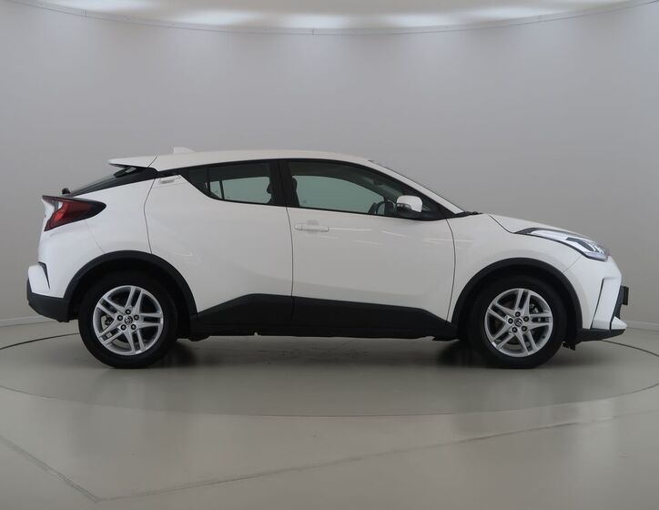 Toyota C-HR 4