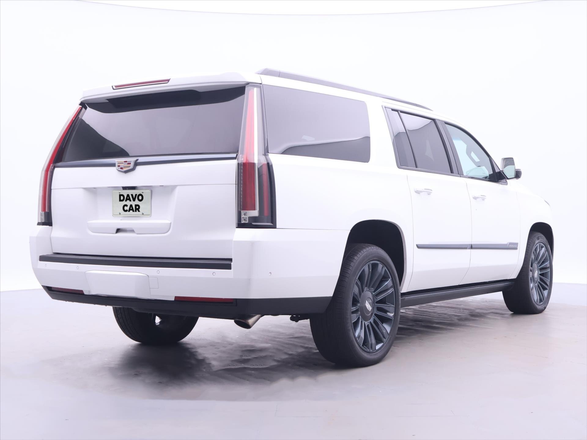 Cadillac Escalade SUV / Terénní 6,2 l 313 kw