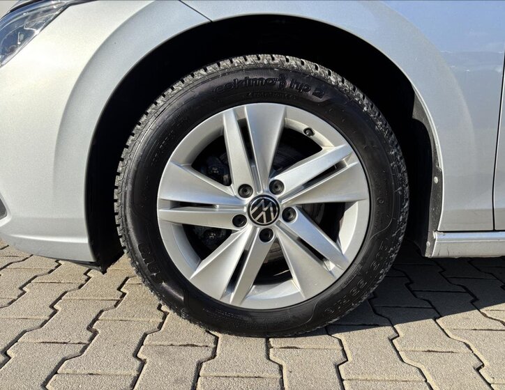 Volkswagen Golf Kombi 1,5 l 110 kw