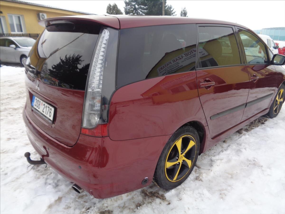 Mitsubishi Grandis Kombi 2,4 l 121 kw