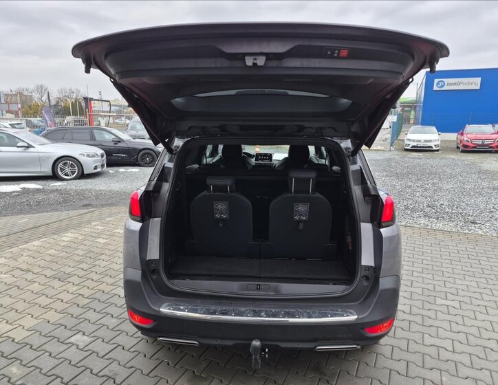 Peugeot 5008 MPV 1,6 l 133 kw
