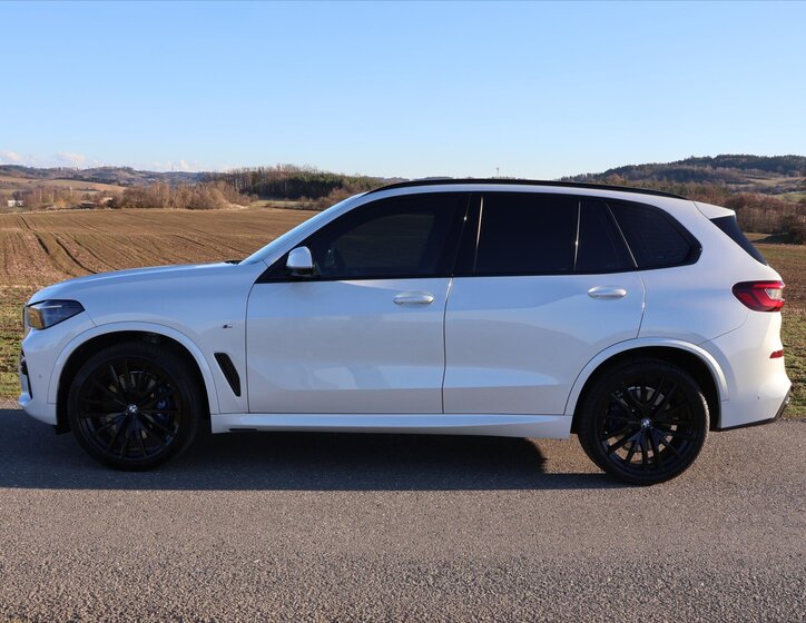 BMW X5 SUV / Terénní 3,0 l 250 kw