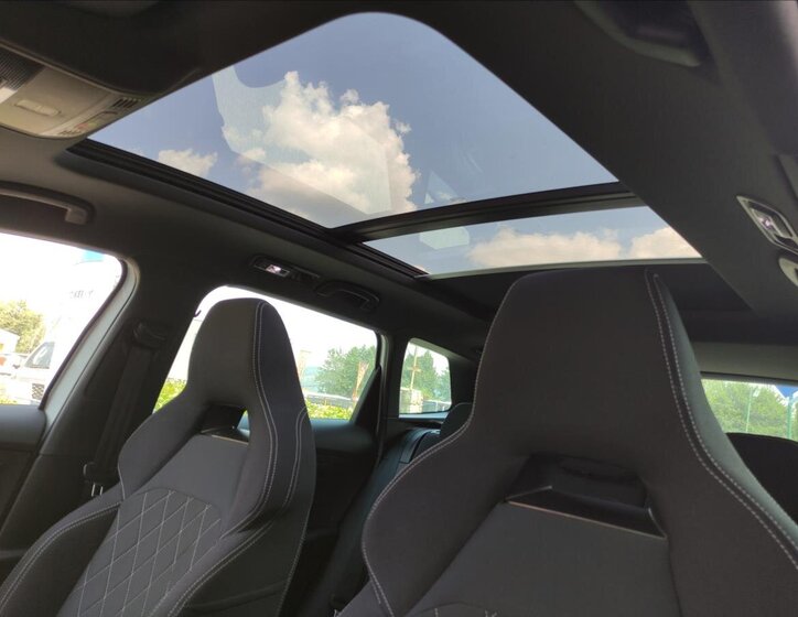 Škoda Karoq SUV / Terénní 2,0 l 110 kw