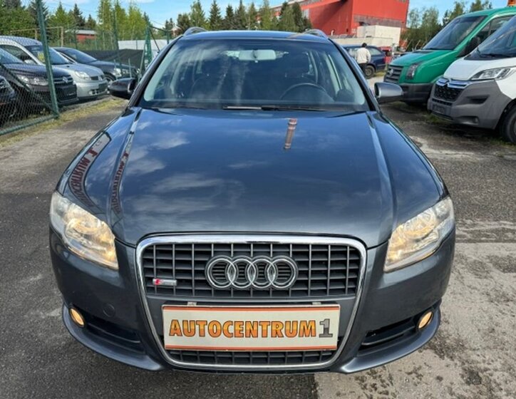 Audi A4 Kombi 2,0 l 103 kw