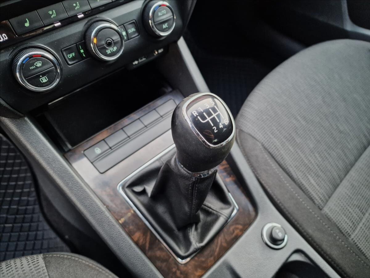 Škoda Octavia Sedan / Limuzína 2,0 l 110 kw