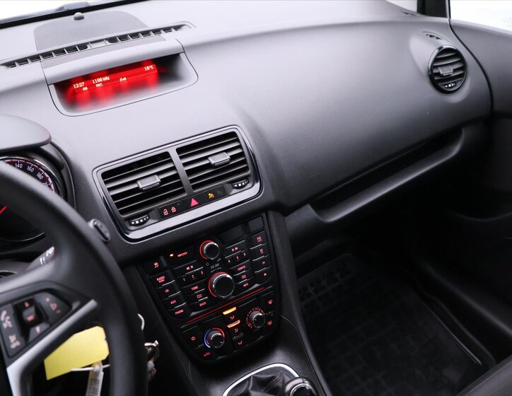 Opel Meriva MPV 1,4 l 88 kw