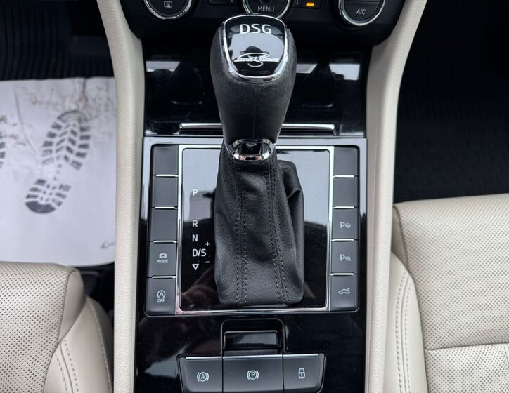 Škoda Superb Kombi 1,8 l 132 kw