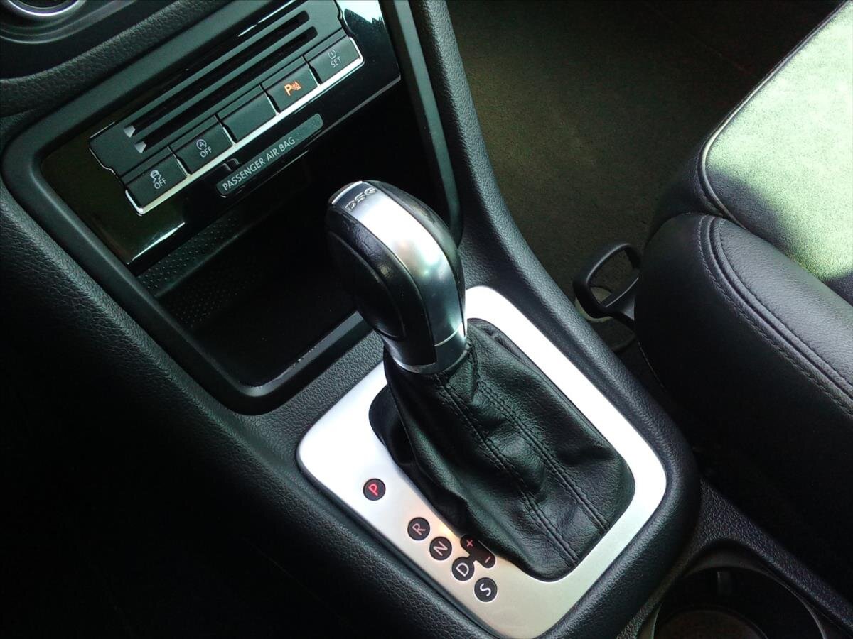 Volkswagen Sharan MPV 2,0 l 103 kw