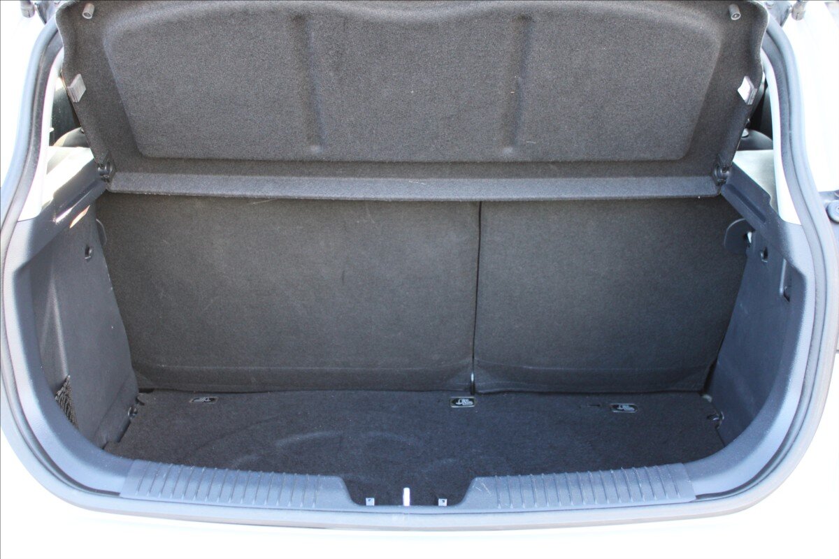 KIA Rio Hatchback 1,4 l 80 kw