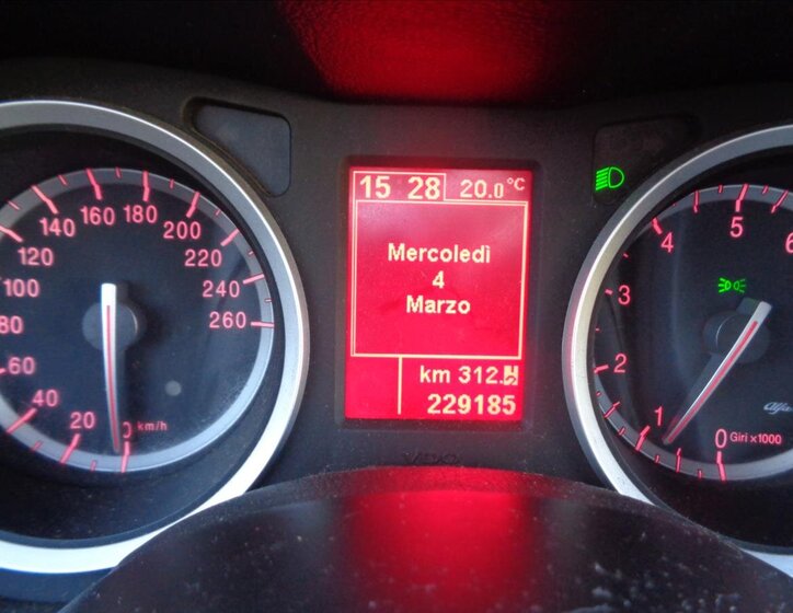 Alfa Romeo 159 Sedan / Limuzína 1,9 l 118 kw