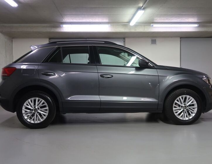 Volkswagen T-Roc 4