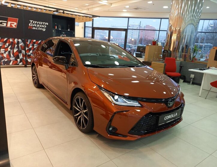 Toyota Corolla Sedan / Limuzína 1,8 l 72 kw