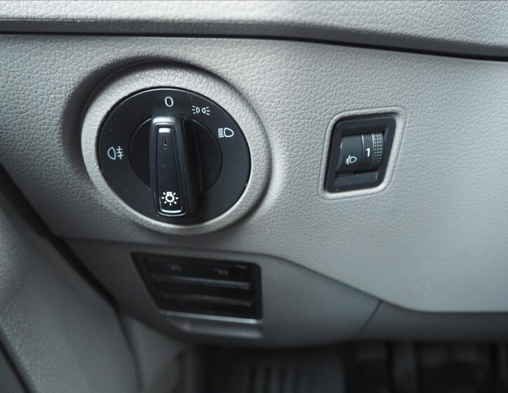 Volkswagen Crafter Sklápěč 2,0 l 103 kw