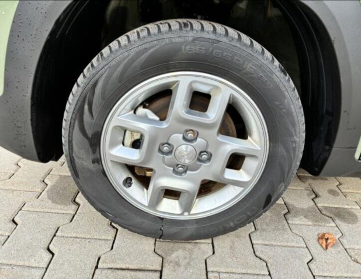 Hyundai Inster SUV / Terénní 0,0 84 kw