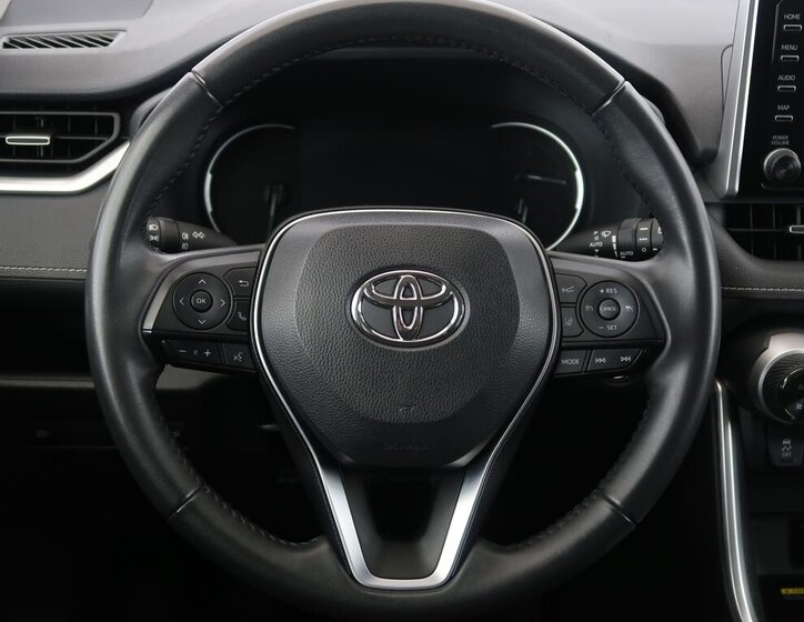 Toyota RAV4 SUV 2,0 l 129 kw