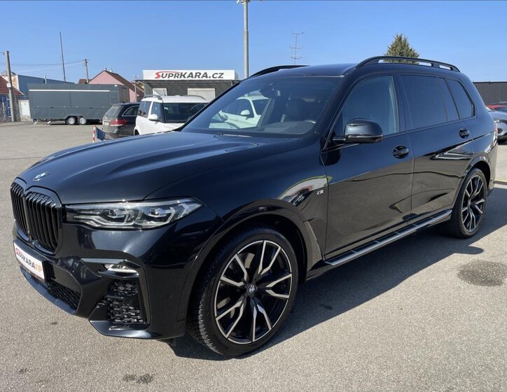 BMW X7 SUV / Terénní 3,0 l 195 kw