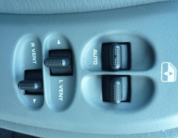 Chrysler Voyager MPV 2,8 l 110 kw