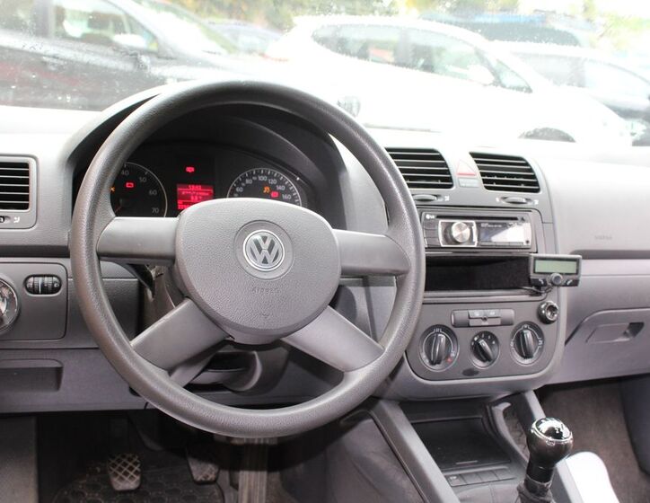 Volkswagen Golf 17