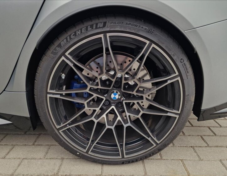 BMW M3 Sedan / Limuzína 3,0 l 390 kw