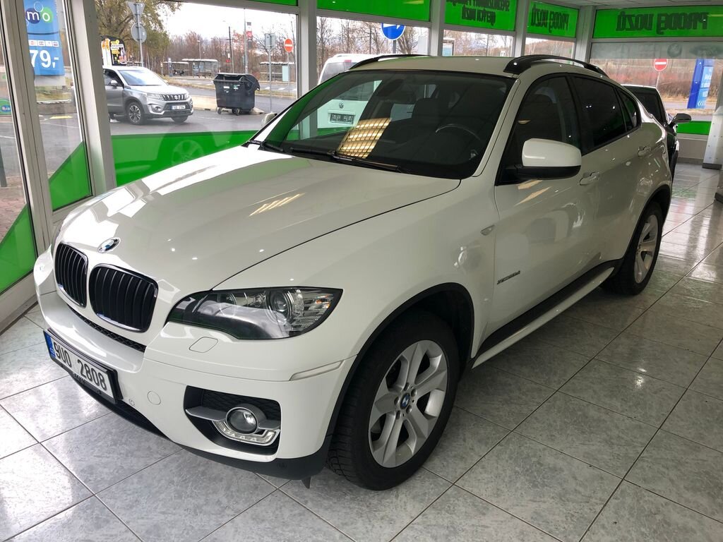 BMW X6 Kombi 3,0 l 180 kw