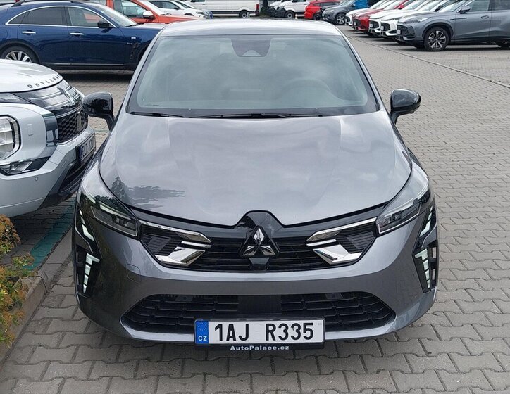 Mitsubishi Colt Hatchback 999,0 67 kw