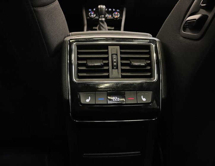 Škoda Superb Kombi 2,0 l 147 kw