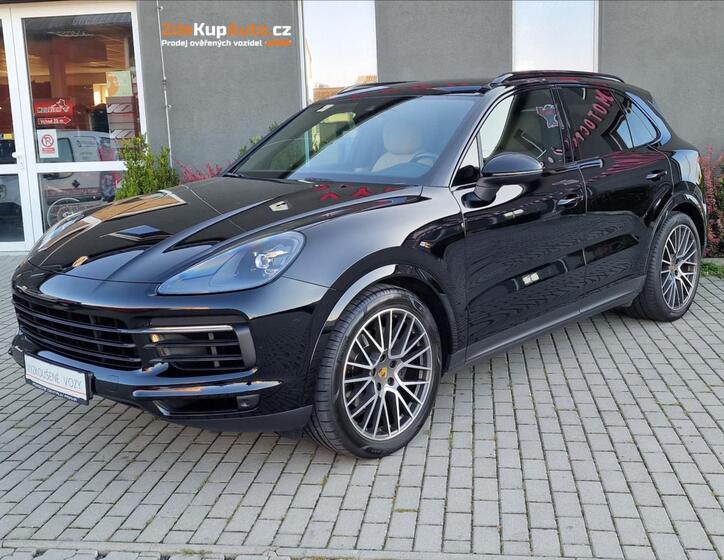 Porsche Cayenne 1