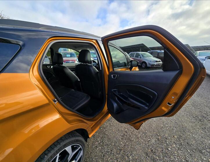 Ford EcoSport 18