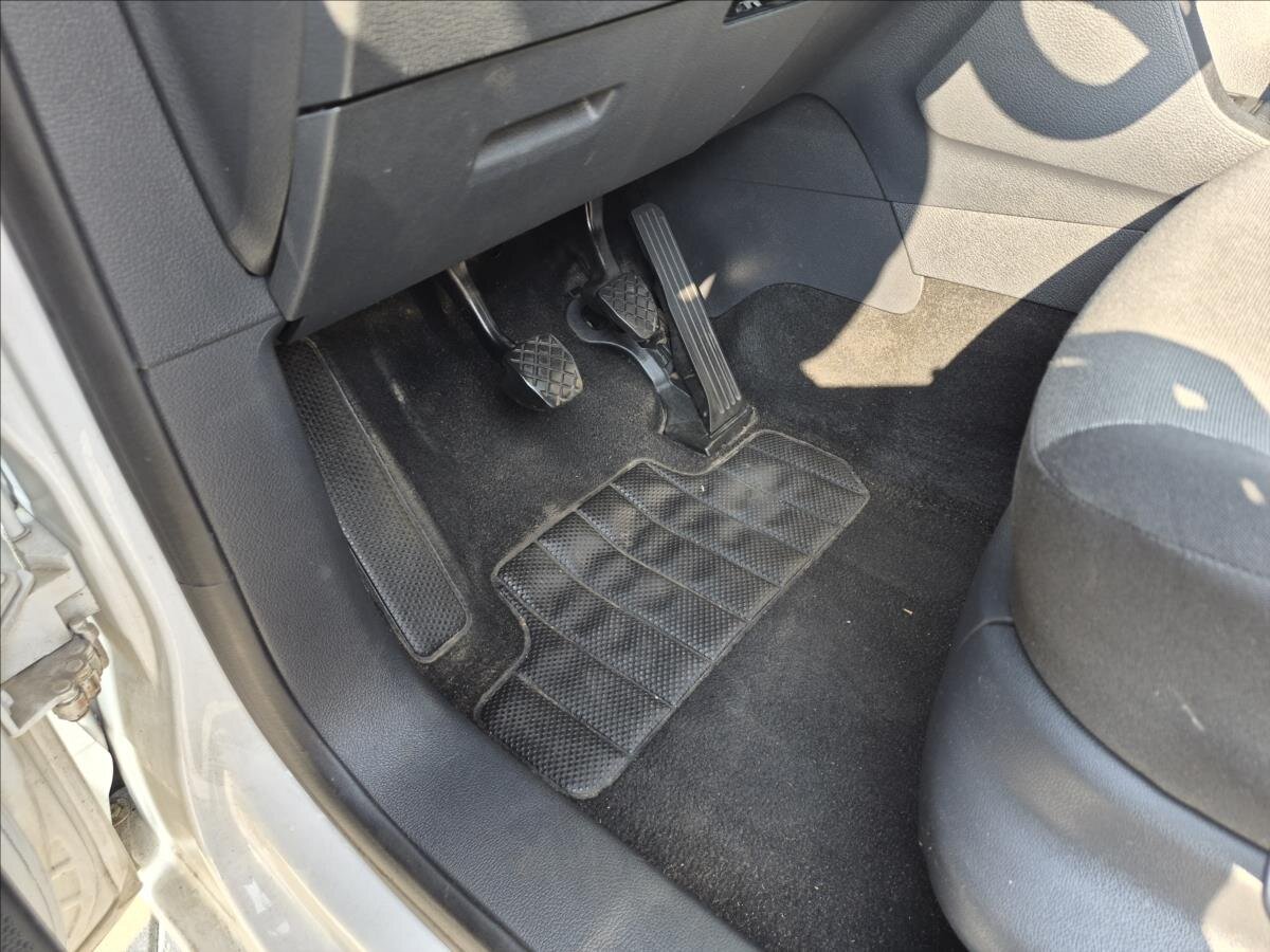 Volkswagen Caddy Ostatní 2,0 l 75 kw