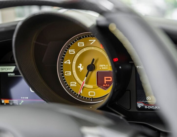 Ferrari Ostatní Kabriolet 3,9 l 530 kw