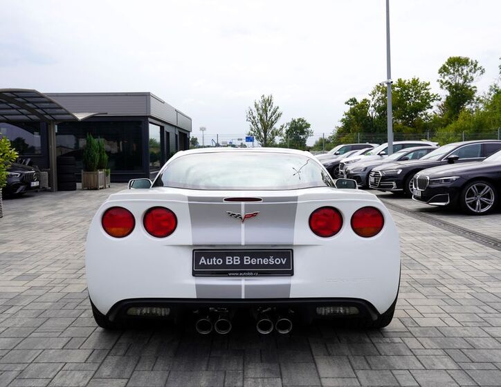Chevrolet Corvette 5