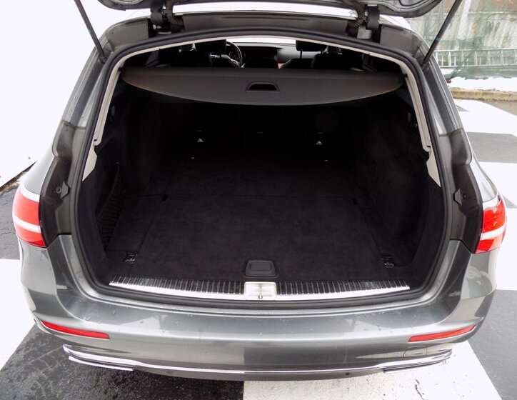 Mercedes-Benz Třídy E 8