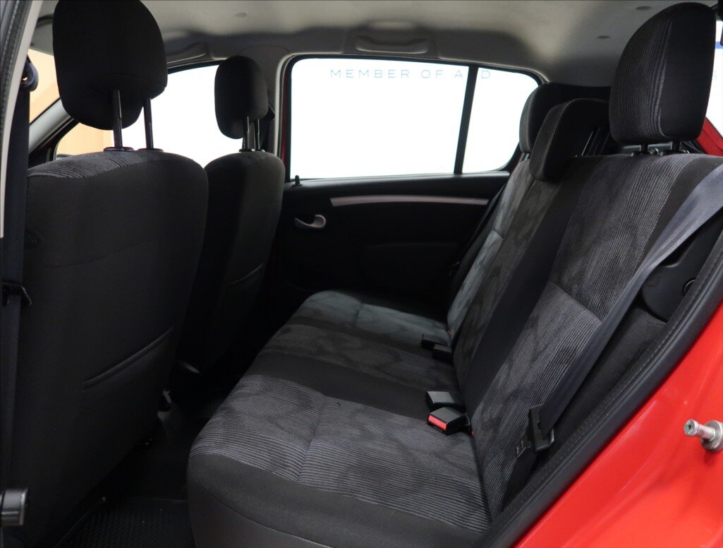 Dacia Sandero Hatchback 1,1 l 55 kw