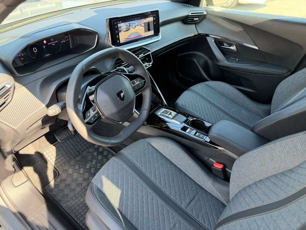 Peugeot 2008 SUV / Terénní 1,2 l 96 kw