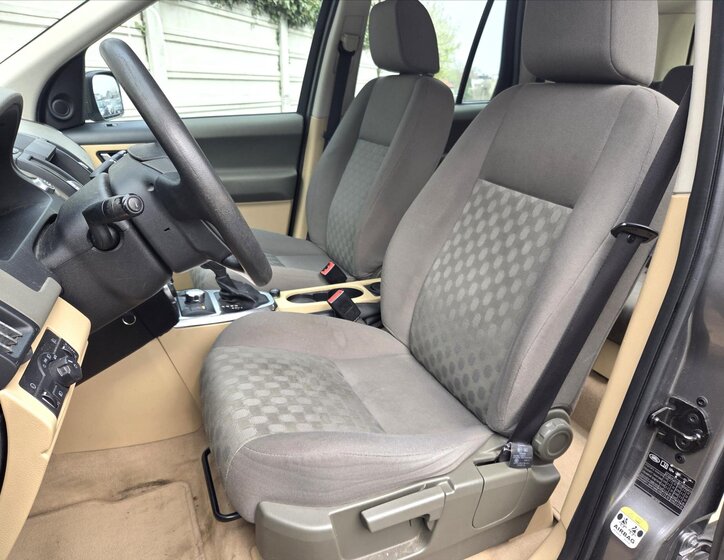 Land Rover Freelander SUV / Terénní 2,2 l 118 kw