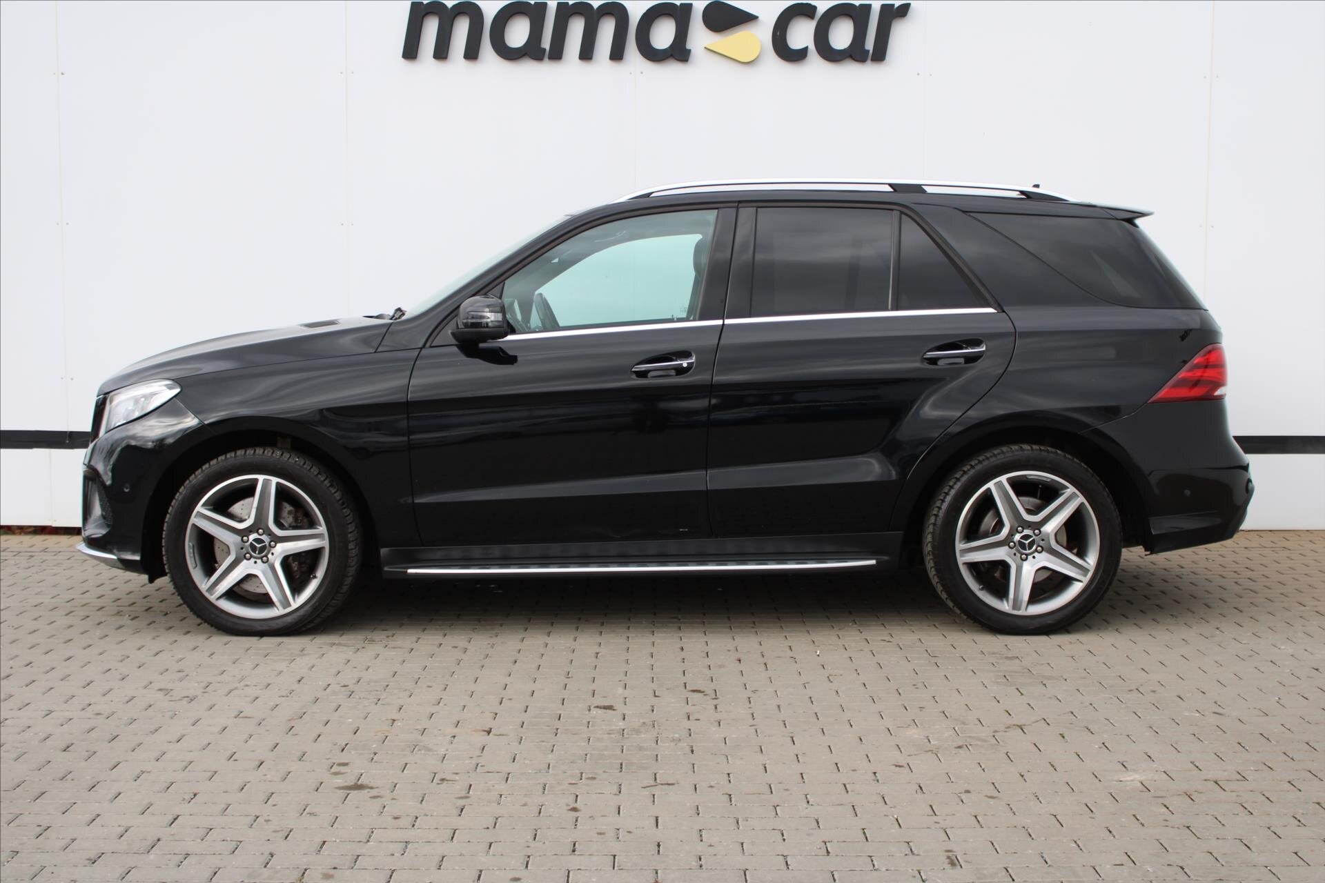Mercedes-Benz GLE SUV / Terénní 4,7 l 335 kw
