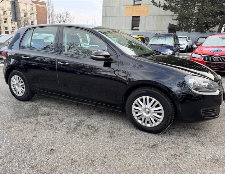 Volkswagen Golf Hatchback 1,6 l 77 kw