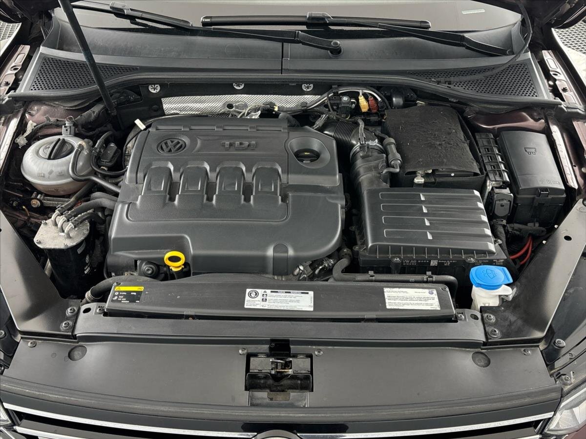 Volkswagen Passat Sedan / Limuzína 2,0 l 140 kw