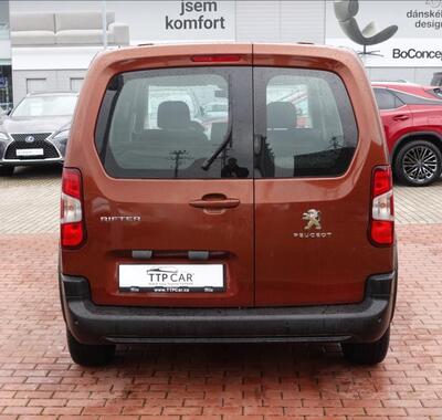 Peugeot Rifter 5