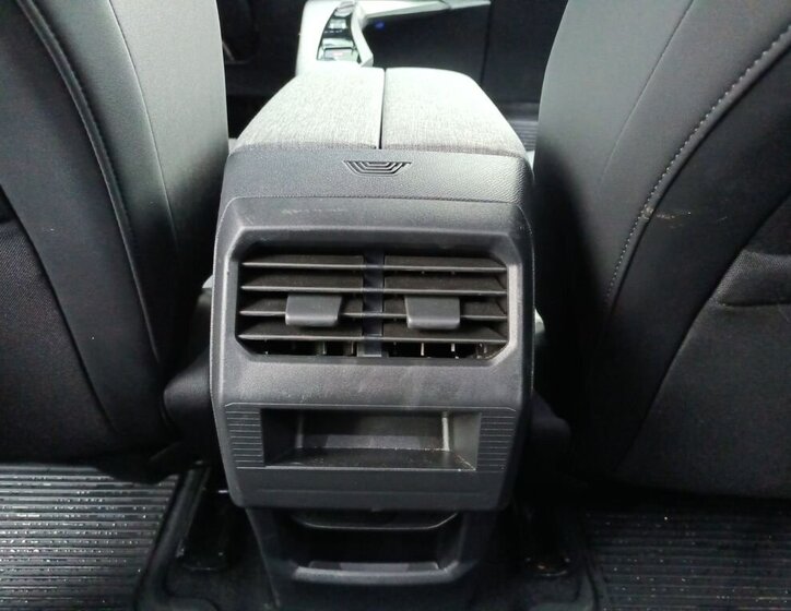 Peugeot 3008 SUV / Terénní 1,2 l 100 kw