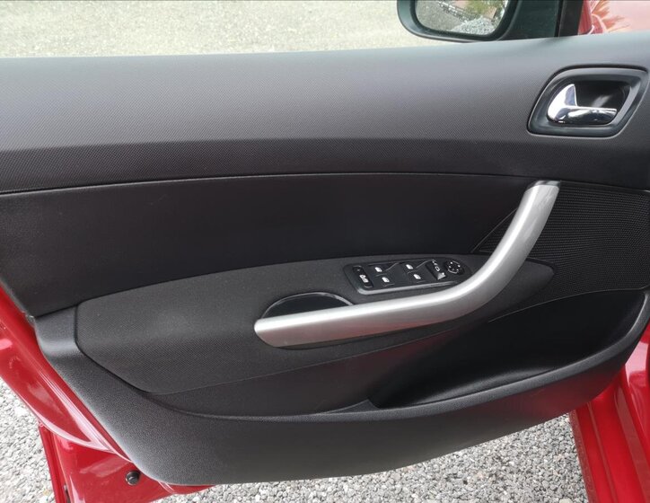 Peugeot 308 Kombi 1,6 l 80 kw