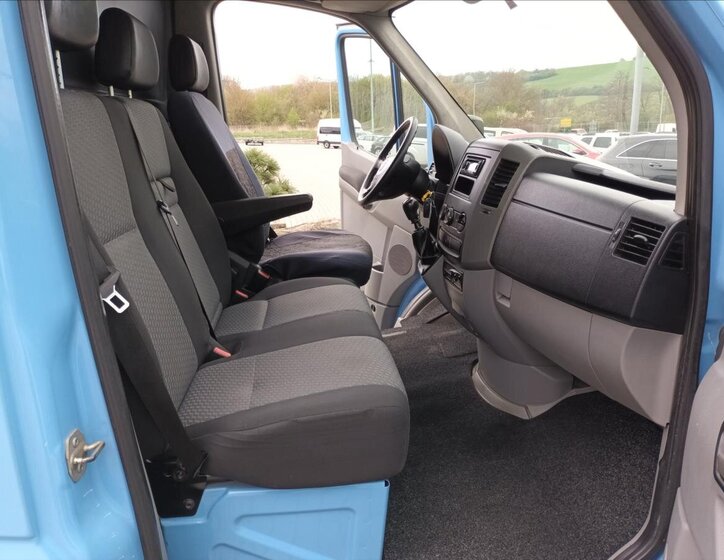 Volkswagen Crafter Skříň 2,0 l 120 kw