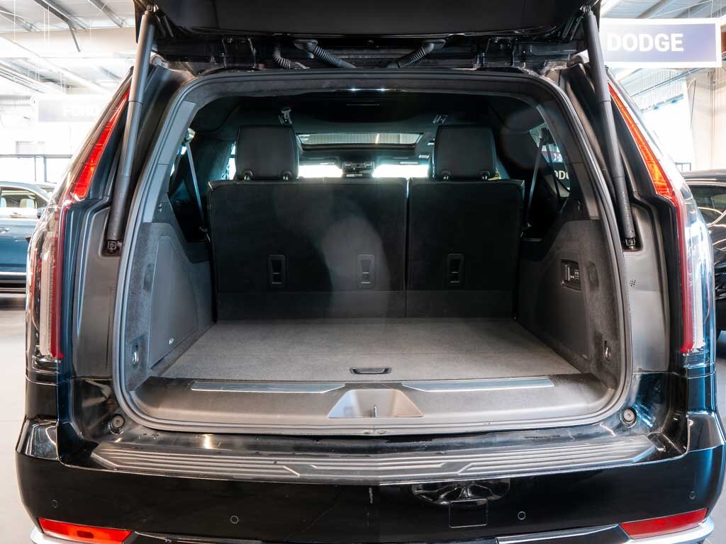 Cadillac Escalade SUV / Terénní 6,2 l 313 kw