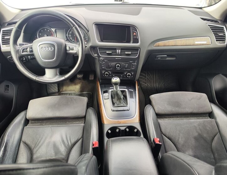 Audi Q5 SUV / Terénní 2,0 l 155 kw