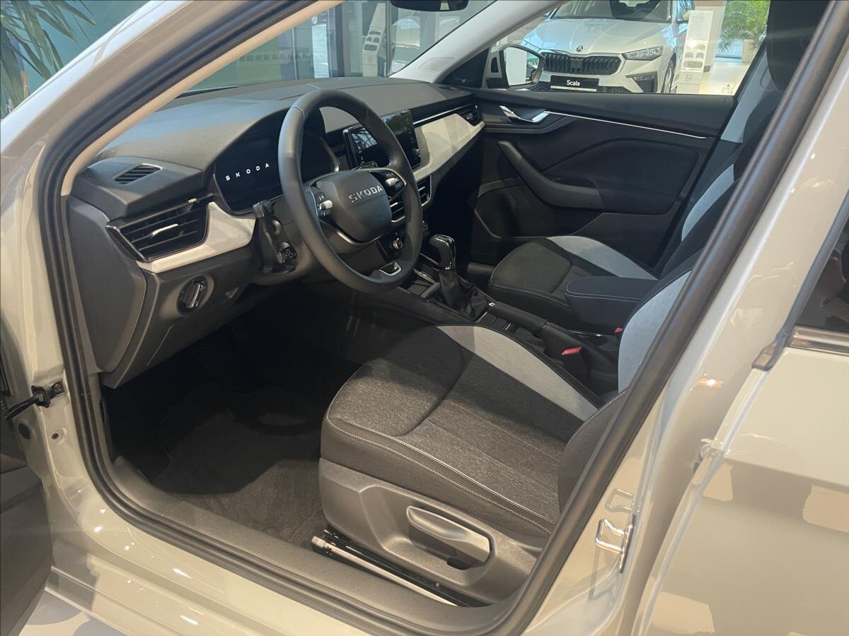 Škoda Scala Hatchback 1,5 l 0