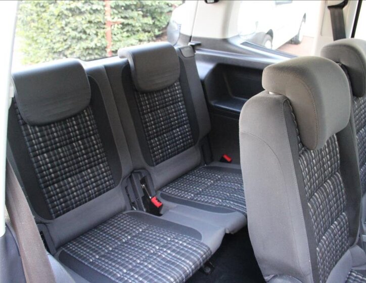 Volkswagen Touran 23