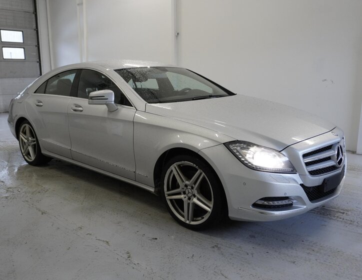 Mercedes-Benz CLS Sedan 3,5 l 225 kw