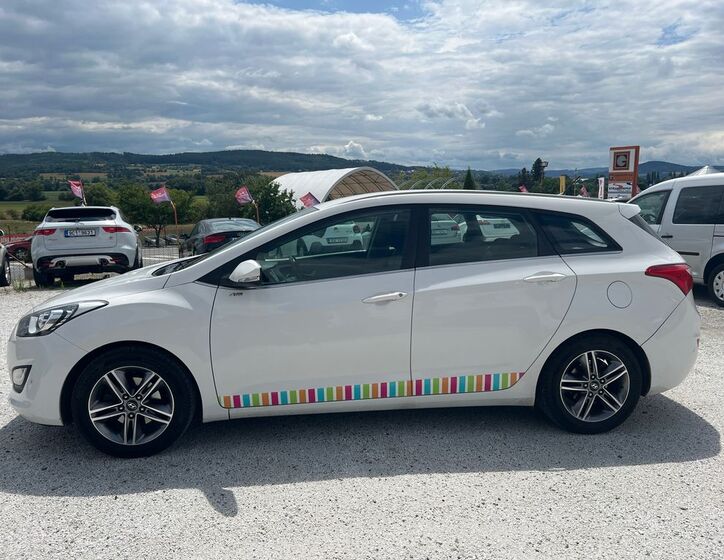 Hyundai i30 4