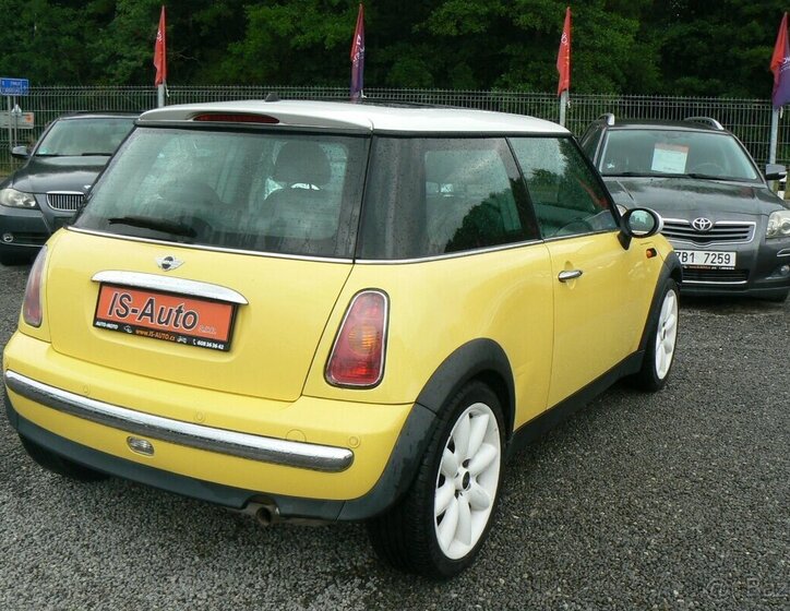 Mini Cooper Hatchback 1,6 l 85 kw
