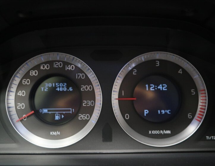 Volvo XC70 Kombi 2,4 l 136 kw